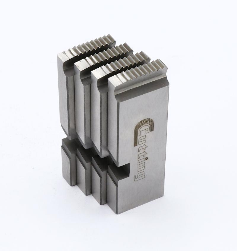 811A Threading Die Head Fits for 300 Threading Machine, Pipe Capacity 1/2"-2"
