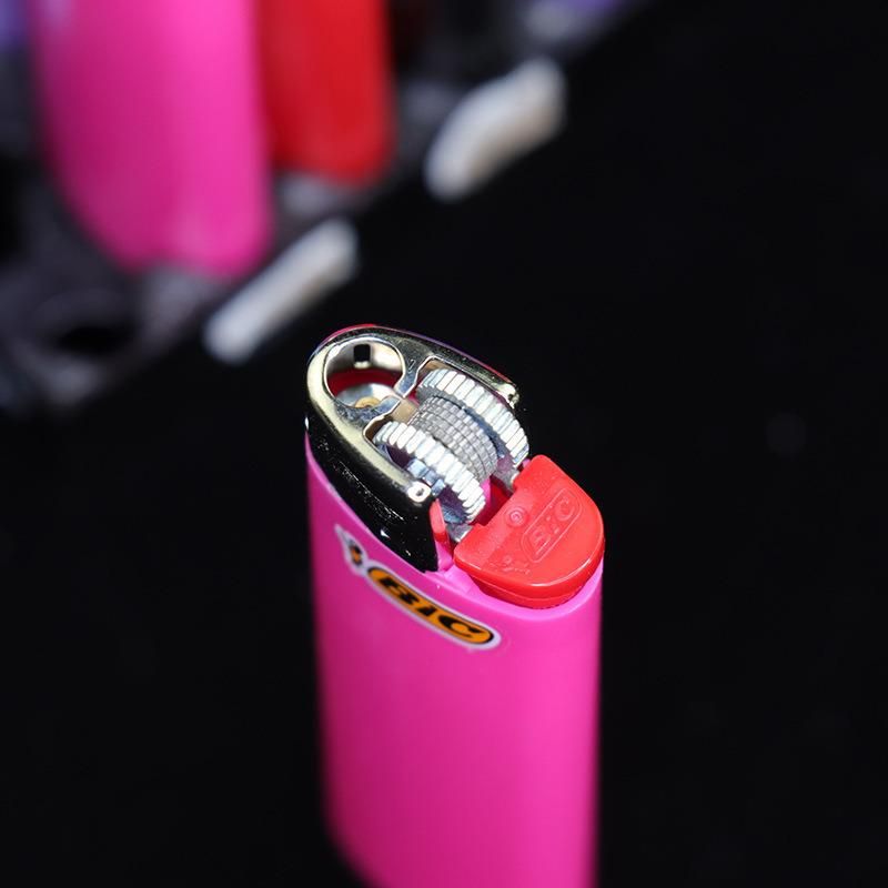 French Brand Flint Grinding Wheel Lighter Bic Bick J3 Paper Plastic Disposable Gas Lighter