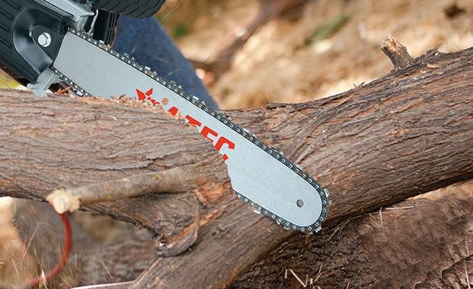 1800W 405mm Wood Cutting Electric Chain Hand Saw (AT8465)